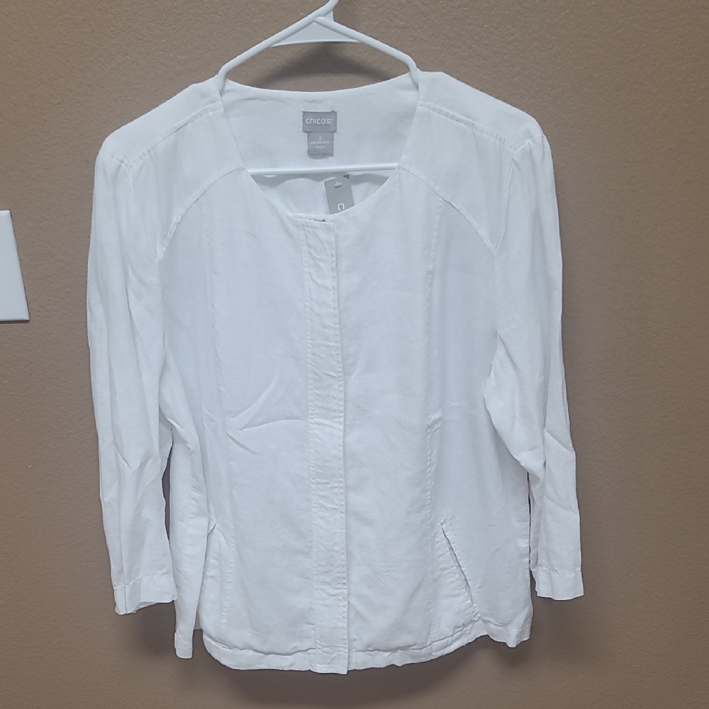 NWT Chico's White Fitted 3/4 Sleeve Button Down Shirt 🤍